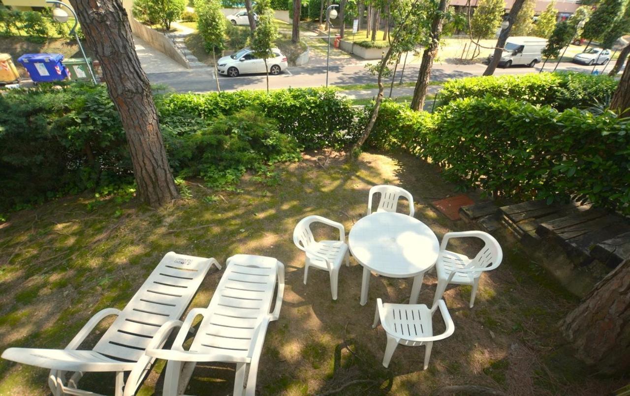 Flat In Lignano Pineta Apartment Lignano Sabbiadoro Exterior photo